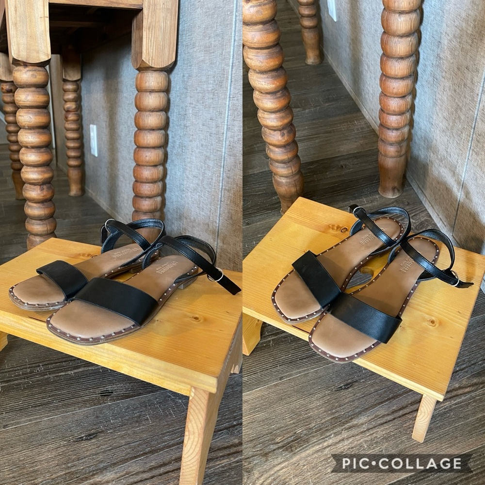Black summer sandals. In great condition. Only worn once.